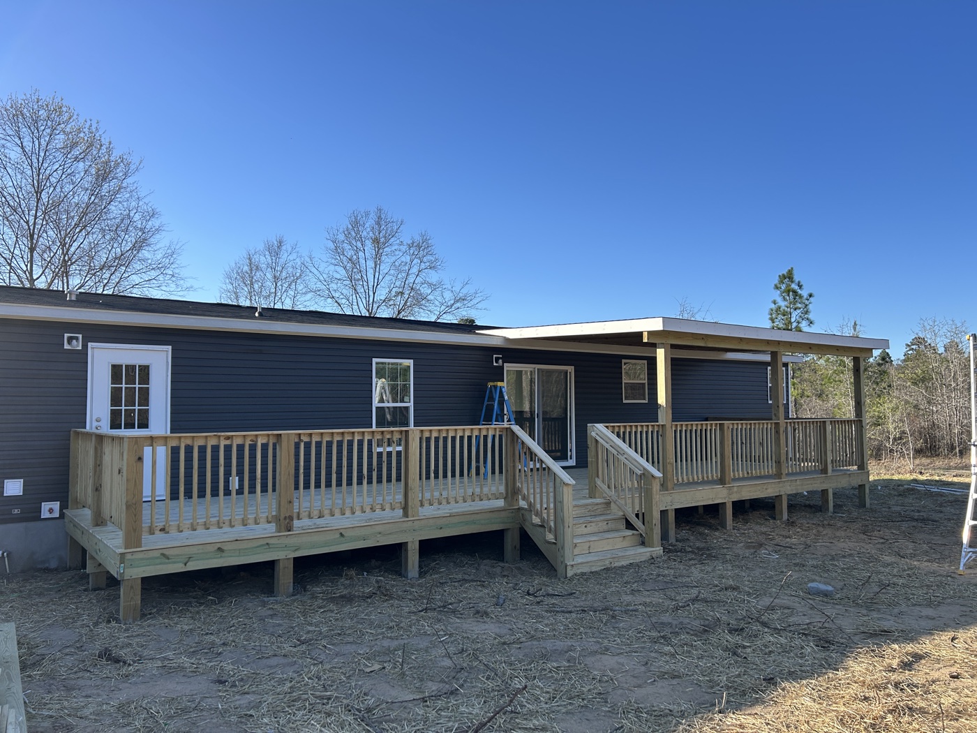 Mobile home full deck